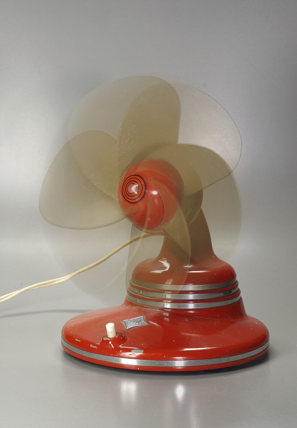 Ventilateur sur pied 16 pouces